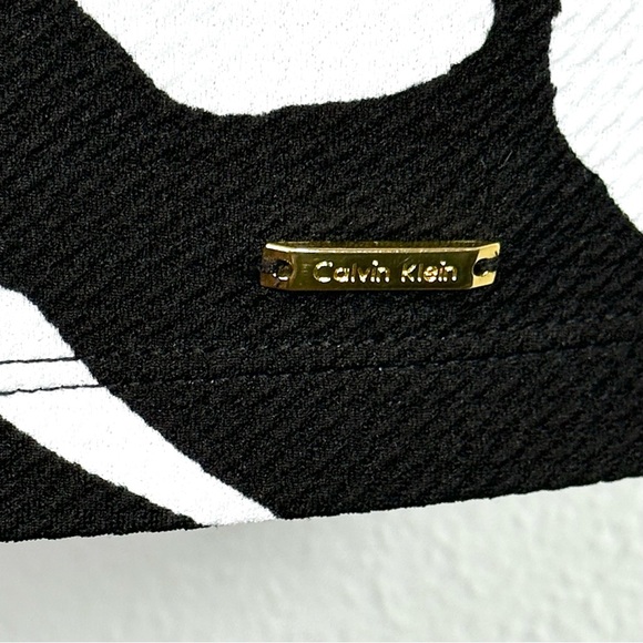 Calvin Klein | Black & White Floral Sleeveless Career Tank Blouse Top Size 1X - Picture 4 of 9